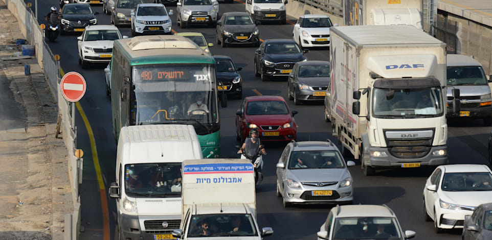פקקים בכניסה לת''א. ב־OECD מעריכים כי עלות הגודש התחבורתי עומדת על כ־2% מהתוצר הגולמי של ישראל / צילום: איל יצהר