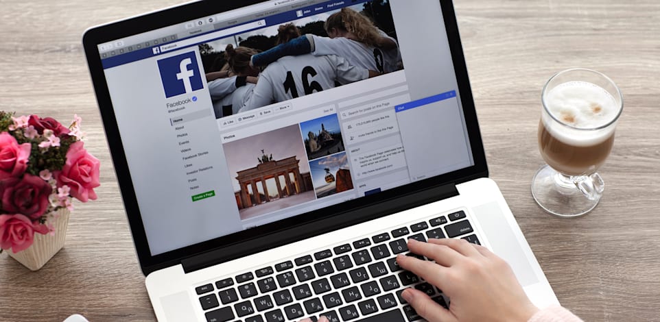 פייסבוק תבחן אם אכיפת התוכן אינה מוטה לטובת אחד הצדדים בסכסוך / צילום: Shutterstock, DenPhotos