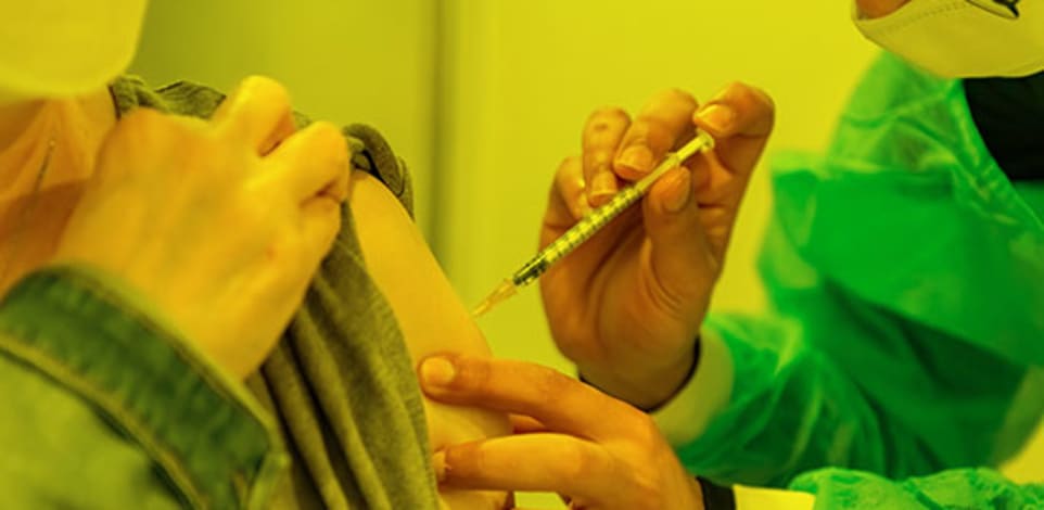 חיסון נגד קורונה / צילום: Shutterstock