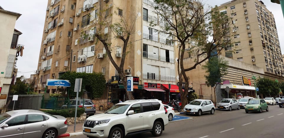 רחוב רוטשילד 77, פתח תקוה / צילום: איל יצהר