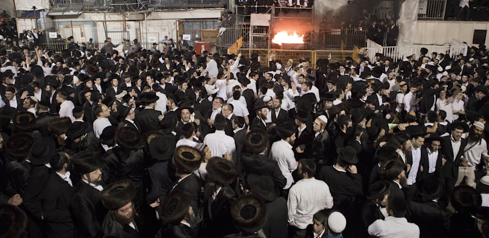 ל"ג בעומר במירון לפני הקורונה. התקהלות של חצי מיליון בשגרה / צילום: Associated Press