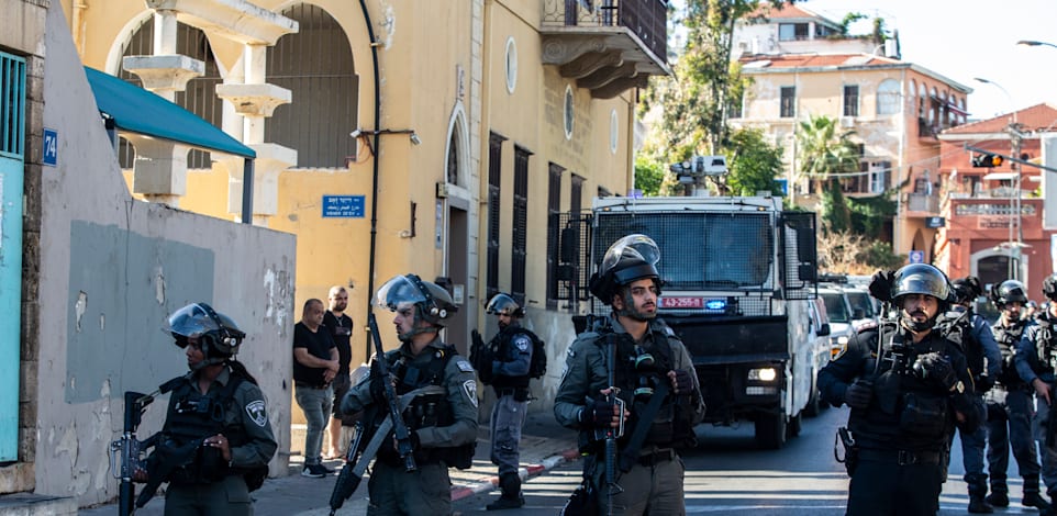 יפו בשבוע שעבר. צעירים הם המשתתפים העיקריים במהומות / צילום: Associated Press, Heidi Levine