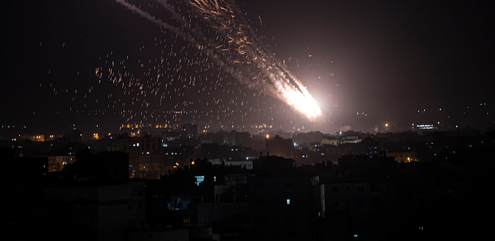 טילים שנורו מעזה לעבר ישראל בעת מבצע שומר החומות / צילום: Associated Press, Khalil Hamra