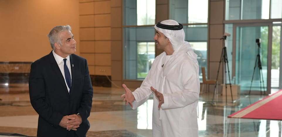 שר החוץ של האמירויות עבדאללה בין זאייד ושר החוץ יאיר לפיד / צילום: שלומי אמסלם