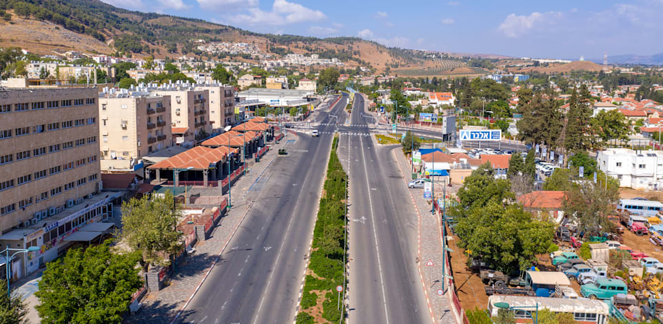 קריית שמונה / צילום: Shutterstock, StockStudio Aerials