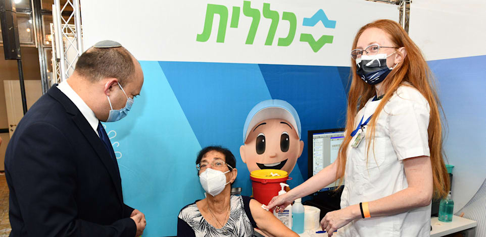 ראש הממשלה נפתלי בנט במתחם חיסונים / צילום: חיים צח-לע''מ