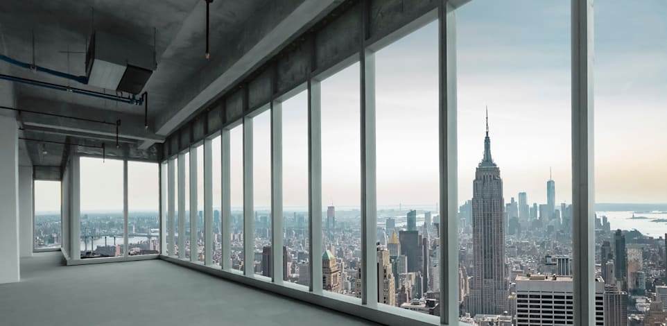 משרד ריק בניו יורק. הדאגות נוכח יציבותו של ענף המשרדים הצטברו במהלך המגפה / צילום: Shutterstock