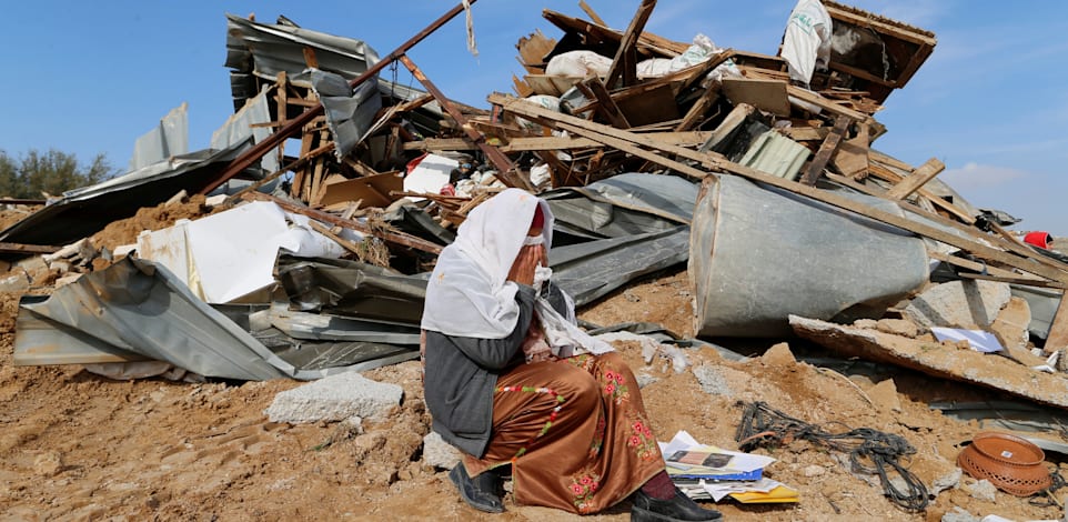 פינוי אום אל חיראן / צילום: Reuters, עמאר אווד