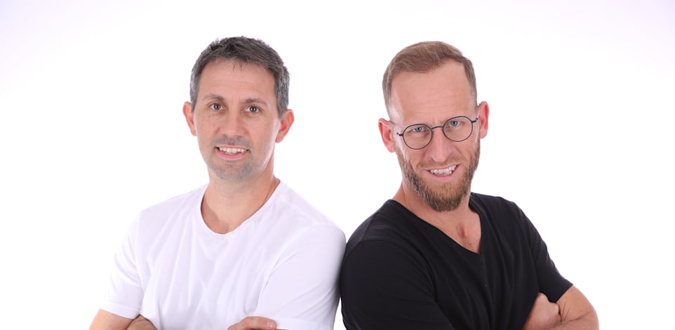 מימין: אבי אפטל, מנהל הפיתוח בוונסיקה ומנכ''ל החברה אבנר גבע / צילום: סטודיו ליאורה