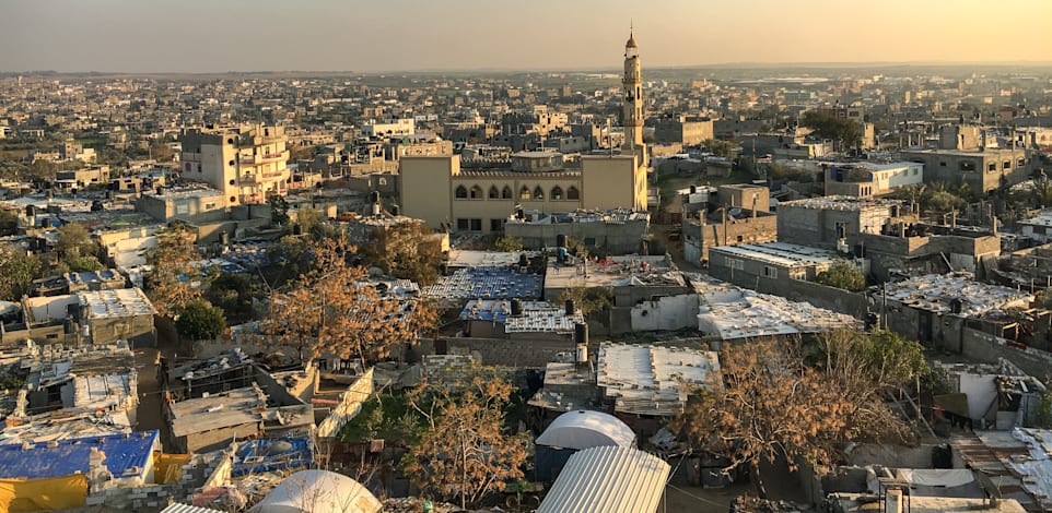 השניים נפגשו עם מפעיליהם בחמאס בזמן שהותם ברצועת עזה לטובת קבלת המשימות ובהמשך קיימו עם מפעיליהם קשר חשאי-מבצעי מתמשך / צילום: Shutterstock, Val_Yankin