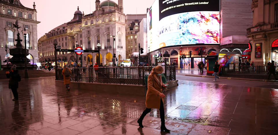 כיכר פיקדילי, לונדון / צילום: Reuters, HENRY NICHOLLS