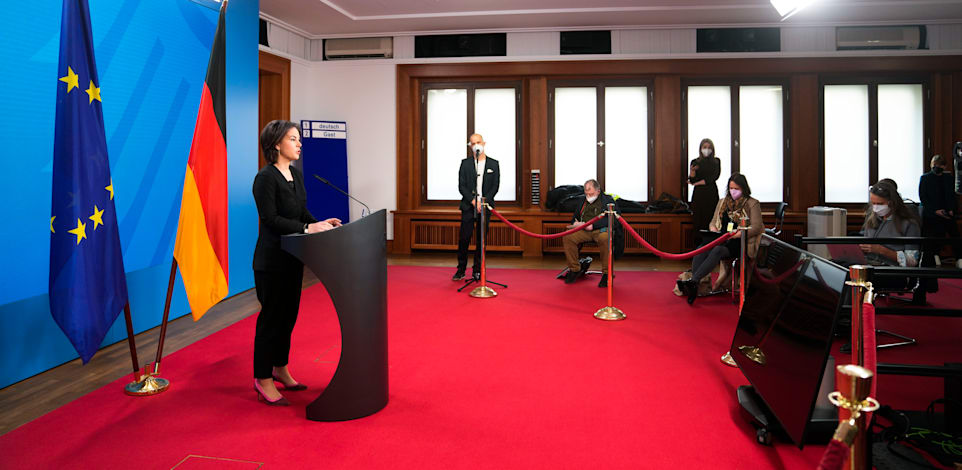 שרת החוץ של גרמניה בתדרוך של הנציבות האירופית / צילום: Associated Press, Markus Schreiber