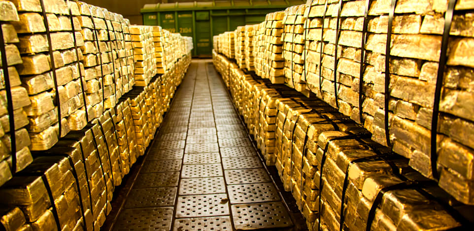 מטילי זהב / צילום: Shutterstock, Art disain