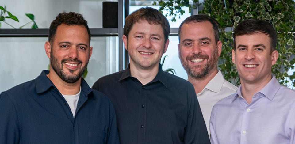 מימין לשמאל: מייסדי סיבו ליאור עקיבא ולירן עקיבא ומייסדי אוגורי סער יוסקוביץ׳ וגל שאול / צילום: קובי שרביט