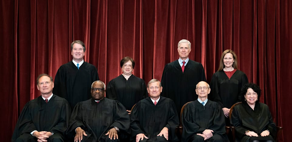 מה קרה לבית המשפט העליון באמריקה? / צילום: Associated Press, Erin Schaff