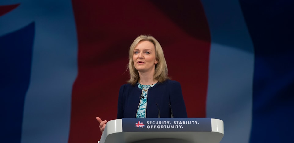 ליז טראס. אינה מהססת להחליף עמדות / צילום: Associated Press, Jon Super