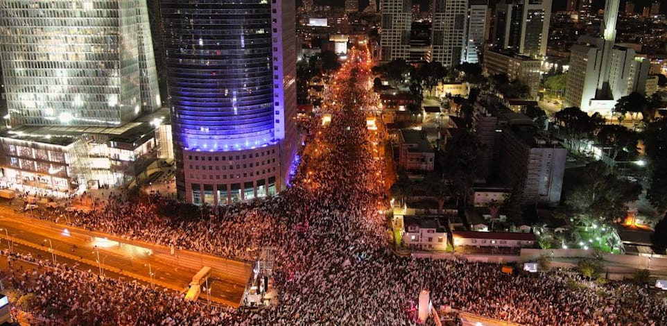 רחוב קפלן בת''א, הערב / צילום: איתי ארבל