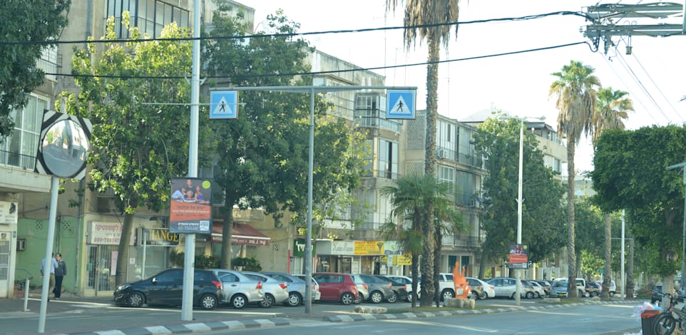 רח' כצנלסון גבעתיים / צילום: תמר מצפי