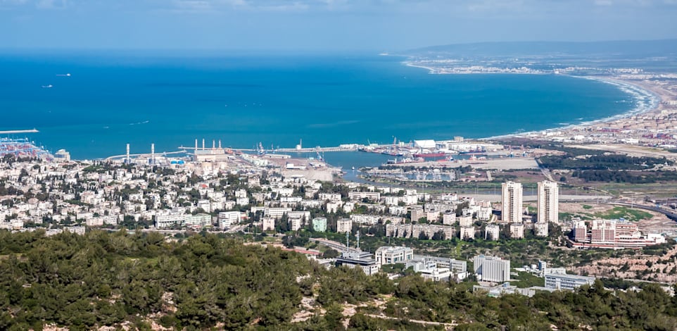 מפרץ חיפה. אזור בעל זיהום אוויר גבוה / צילום: Shutterstock, makarenko7