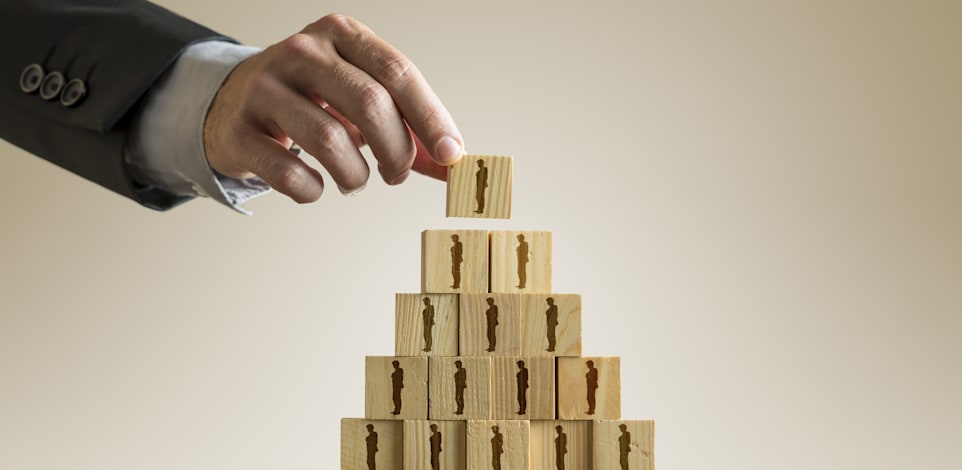 תרמית פירמידה / צילום: Shutterstock, Gajus