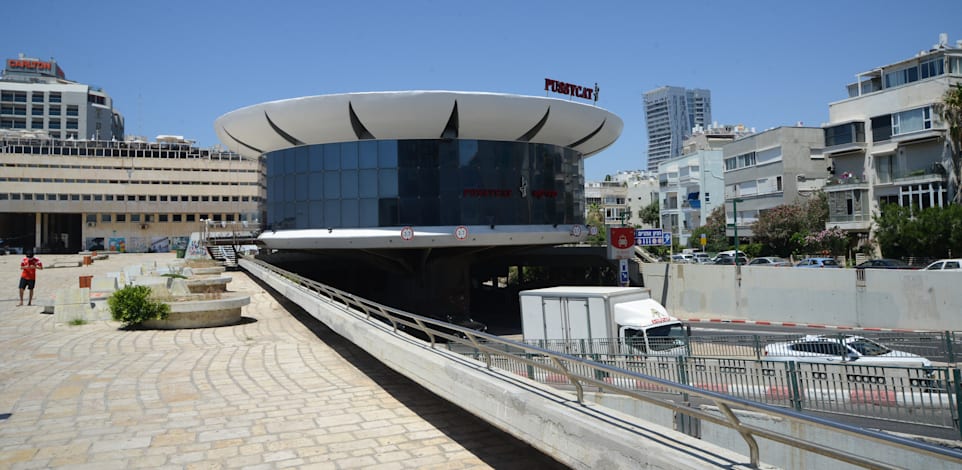 כיכר אתרים ת''א / צילום: איל יצהר