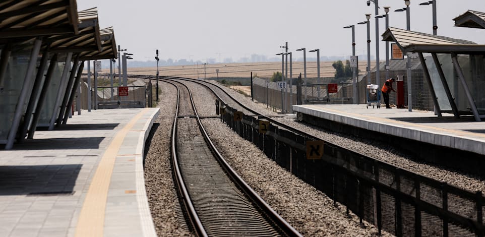 תחנת רכבת שדרות / צילום: Reuters, Amir Cohen