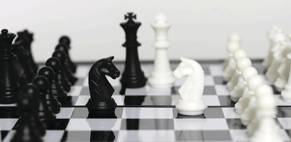 בחזית המדע. מלחמה או שלום? / צילום: Shutterstock
