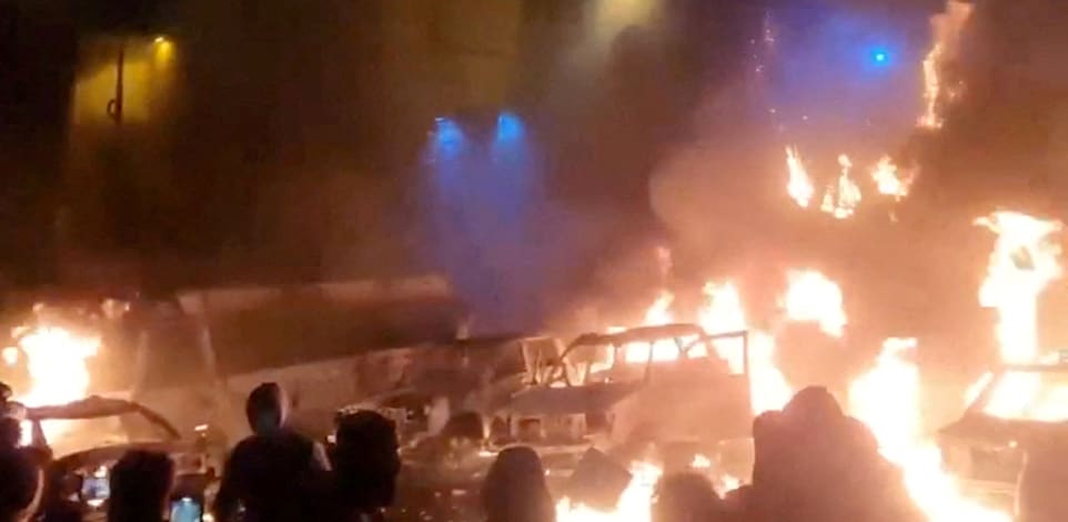 הפגנות בטהרן / צילום: Reuters, SOCIAL MEDIA