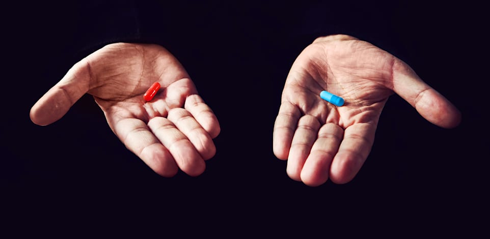 גלולות סטייל מטריקס. רעיון שמציע שחרור / צילום: Shutterstock