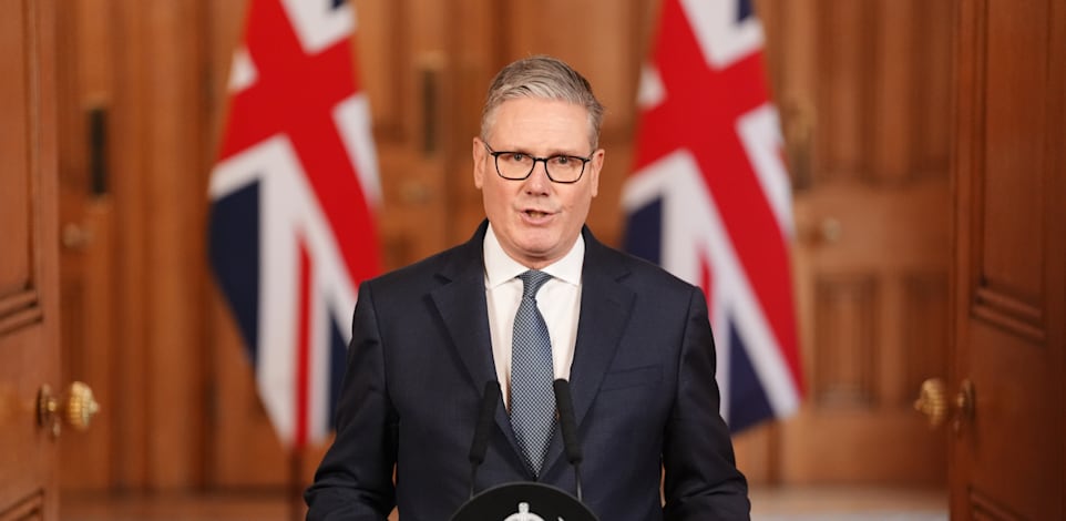 קיר סטראמר בהצהרתו על המצב במזרח התיכון / צילום: ap, Jonathan Brady