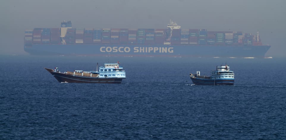 ספינות במיצרי הורמוז (ארכיון) / צילום: ap, Jon Gambrell