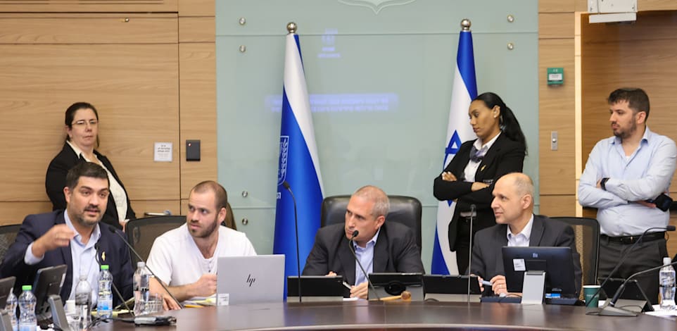 דיון בוועדת הכספים בנושא מתווה פיצויים בעקבות המלחמה / צילום: דני שם טוב-דוברות הכנסת