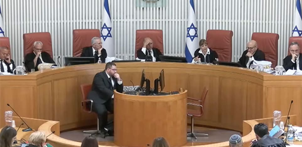 הדיון בבג''ץ בעתירות להקמת ועדת חקירה ממלכתית לאירועי ה-7 באוקטובר / צילום: דוברות הרשות השופטת