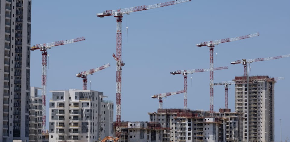 ביקוש עז לדירות עם ממ''דים. בנייה חדשה בת''א / צילום: Shutterstock