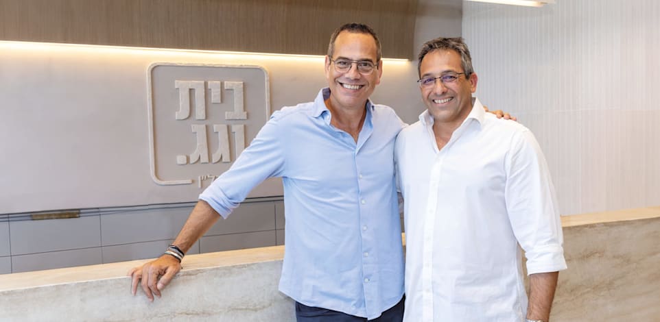 מימין: רונן עקביה ורום שחר / צילום: עזרא לוי