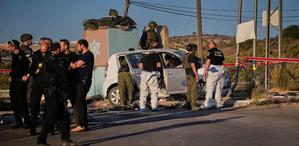זירת הפיגוע באזור מחסום בל / צילום: ap, Ohad Zwigenberg