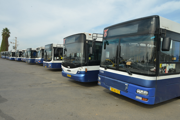 אוטובוסים חברת דן / צילום: תמר מצפי