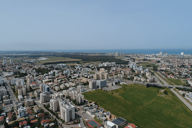 חדרה. עתודות קרקע משמעותיות / צילום: Shutterstock, Mapic Aerials חדרה. עתודות קרקע משמעותיות / צילום: Shutterstock, Mapic Aerials