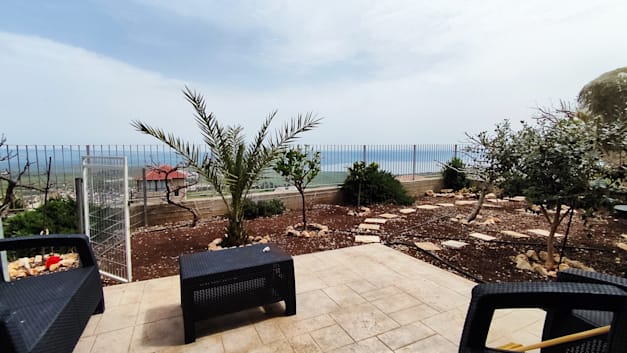 הדירה ברחוב נוף הגליל 53 בצפת / צילום: רי/מקס הדירה ברחוב נוף הגליל 53 בצפת / צילום: רי/מקס