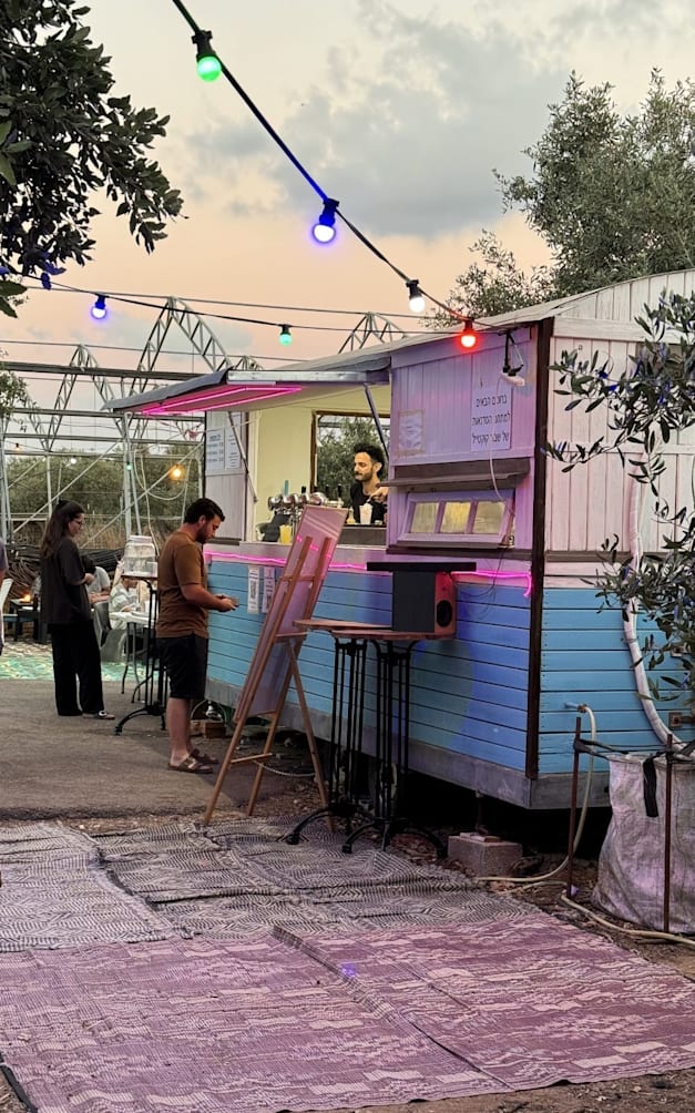 ''שבת קוקטייל'' / צילום: אביב מסיקה ''שבת קוקטייל'' / צילום: אביב מסיקה