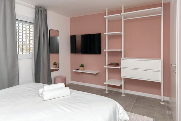דירת Airbnb בבאר שבע בעיצוב ליאת מלכה / צילום: יאנה דודלר דירת Airbnb בבאר שבע בעיצוב ליאת מלכה / צילום: יאנה דודלר
