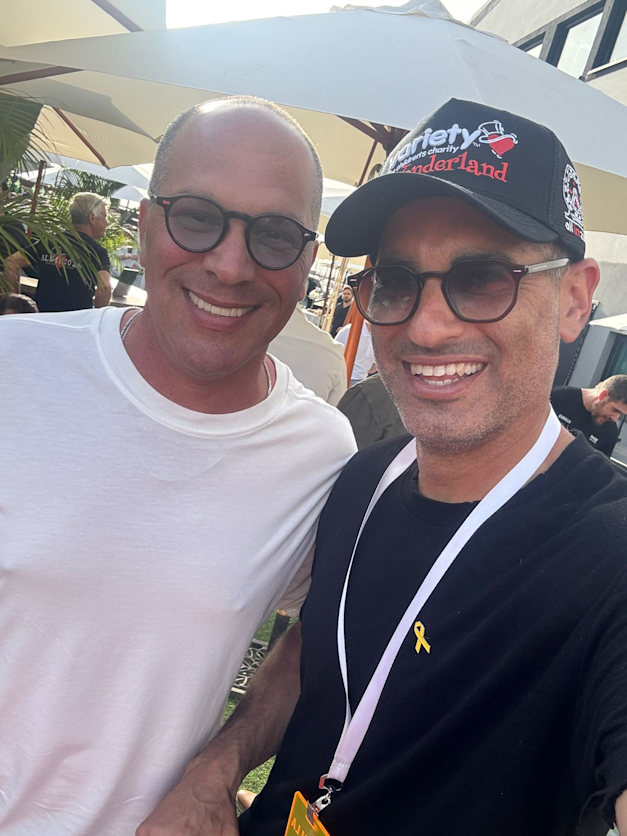 הטניסאי אנדי רם וניר לוינגר מנכ''ל החברה המרכזית למשקאות / צילום: יח''צ הטניסאי אנדי רם וניר לוינגר מנכ''ל החברה המרכזית למשקאות / צילום: יח''צ
