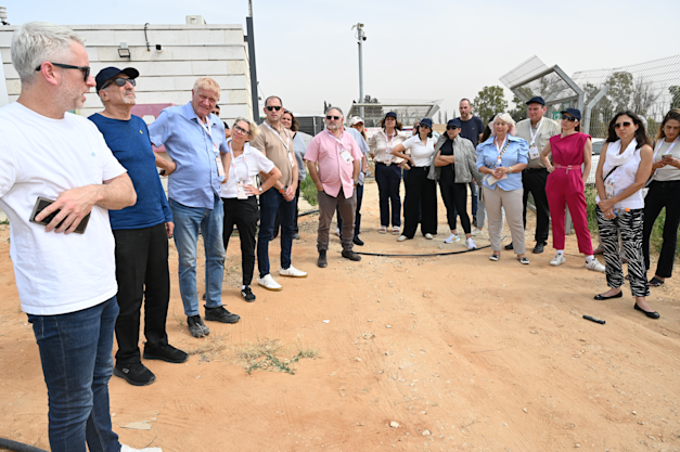 סיור בשדות הסולאריים של חברת דוראל / צילום: תמר מצפי סיור בשדות הסולאריים של חברת דוראל / צילום: תמר מצפי