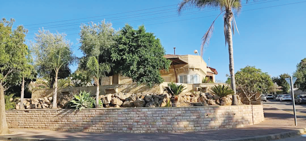 בכמה נקנתה וילה במיתר / צילום: שי פינטו בכמה נקנתה וילה במיתר / צילום: שי פינטו