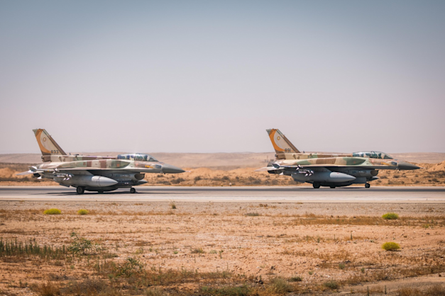 תיעוד מהמראות מטוסי הקרב ליירוט הכטב״מים ששוגרו מאיראן / צילום: דובר צה''ל תיעוד מהמראות מטוסי הקרב ליירוט הכטב״מים ששוגרו מאיראן / צילום: דובר צה''ל