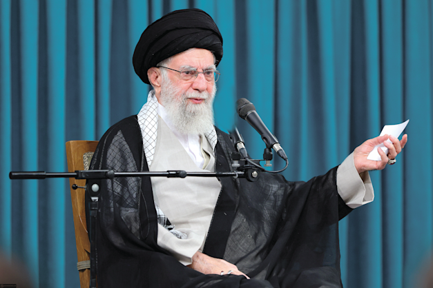 עלי ח'אמינאי, המנהיג העליון של איראן / צילום: Reuters, Iranian Supreme Leader'S Office עלי ח'אמינאי, המנהיג העליון של איראן / צילום: Reuters, Iranian Supreme Leader'S Office