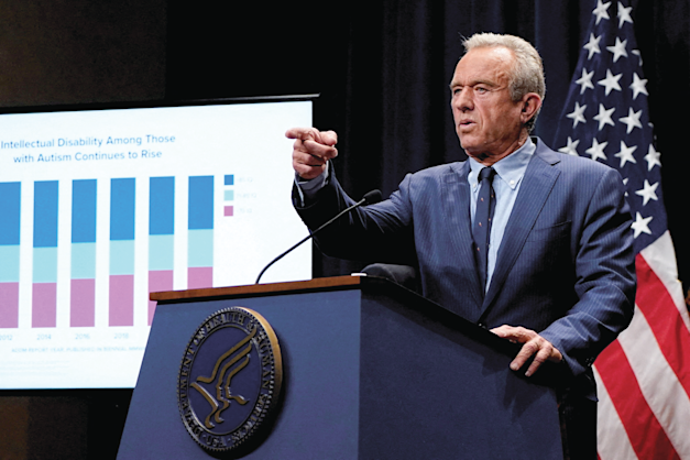 רוברט פ. קנדי ג'וניור, שר הבריאות של ממשל טראמפ / צילום: Reuters, Elizabeth Frantz רוברט פ. קנדי ג'וניור, שר הבריאות של ממשל טראמפ / צילום: Reuters, Elizabeth Frantz