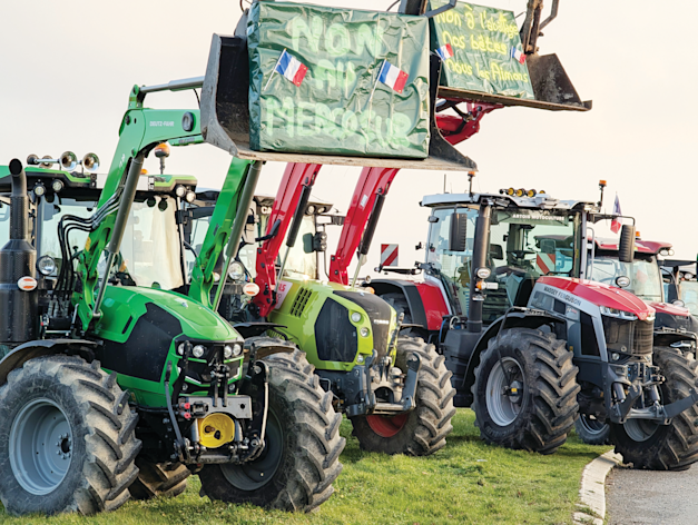 הפגנת חקלאים צרפתים נגד ההסכם, השבוע / צילום: Reuters, Anadolu הפגנת חקלאים צרפתים נגד ההסכם, השבוע / צילום: Reuters, Anadolu