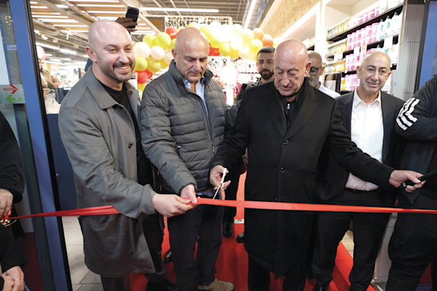 השקת סניף ''סאלח דבאח ובניו'' עין המפרץ המחודש / צילום: צחי קיבנשטיין השקת סניף ''סאלח דבאח ובניו'' עין המפרץ המחודש / צילום: צחי קיבנשטיין