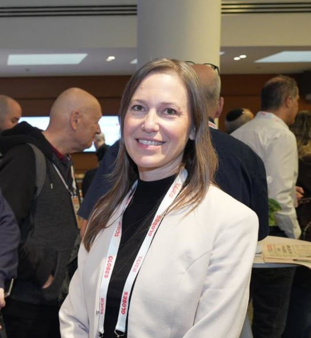 עדי קין קרני / צילום: כדיה לוי/שלומי יוסף עדי קין קרני / צילום: כדיה לוי/שלומי יוסף